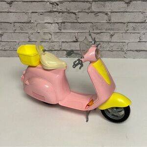 Barbie 2016 Vespa Scooter Moped Motorcycle Bike Basket Pink & Yellow